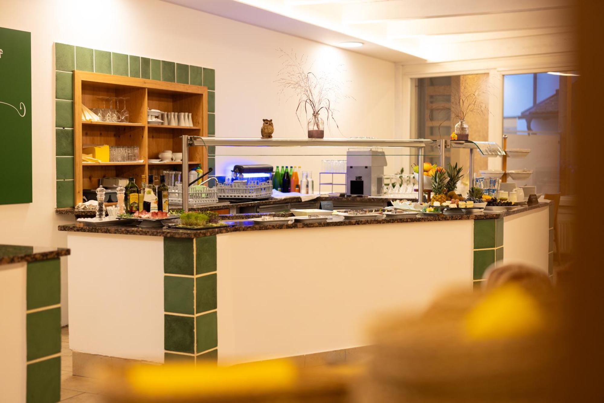 Genuss- Und Wellnesshotel Puchas Kukmirn Buitenkant foto