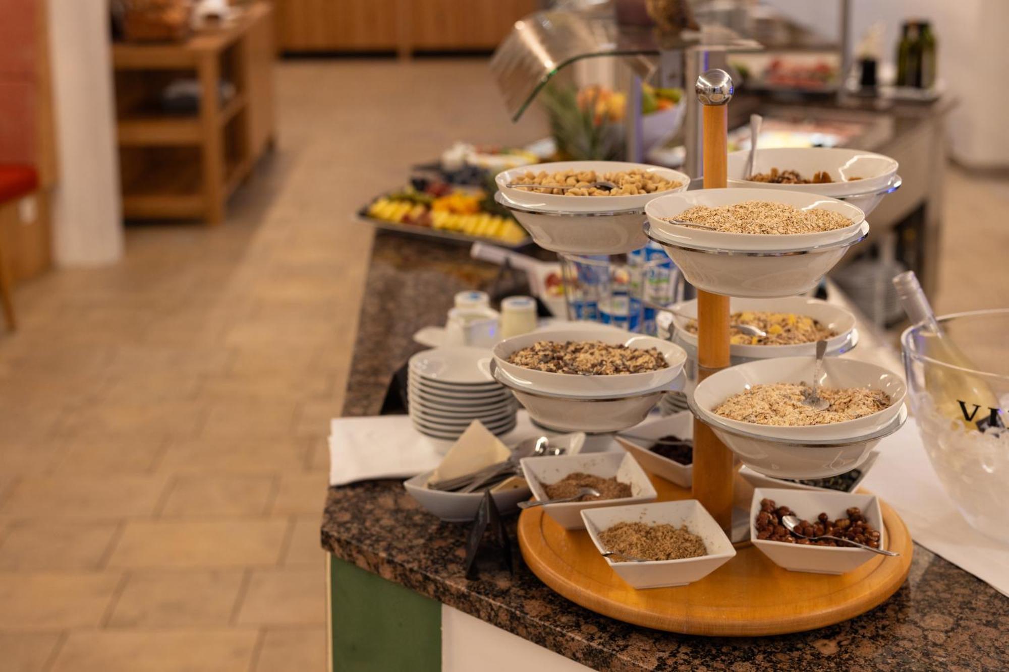 Genuss- Und Wellnesshotel Puchas Kukmirn Buitenkant foto