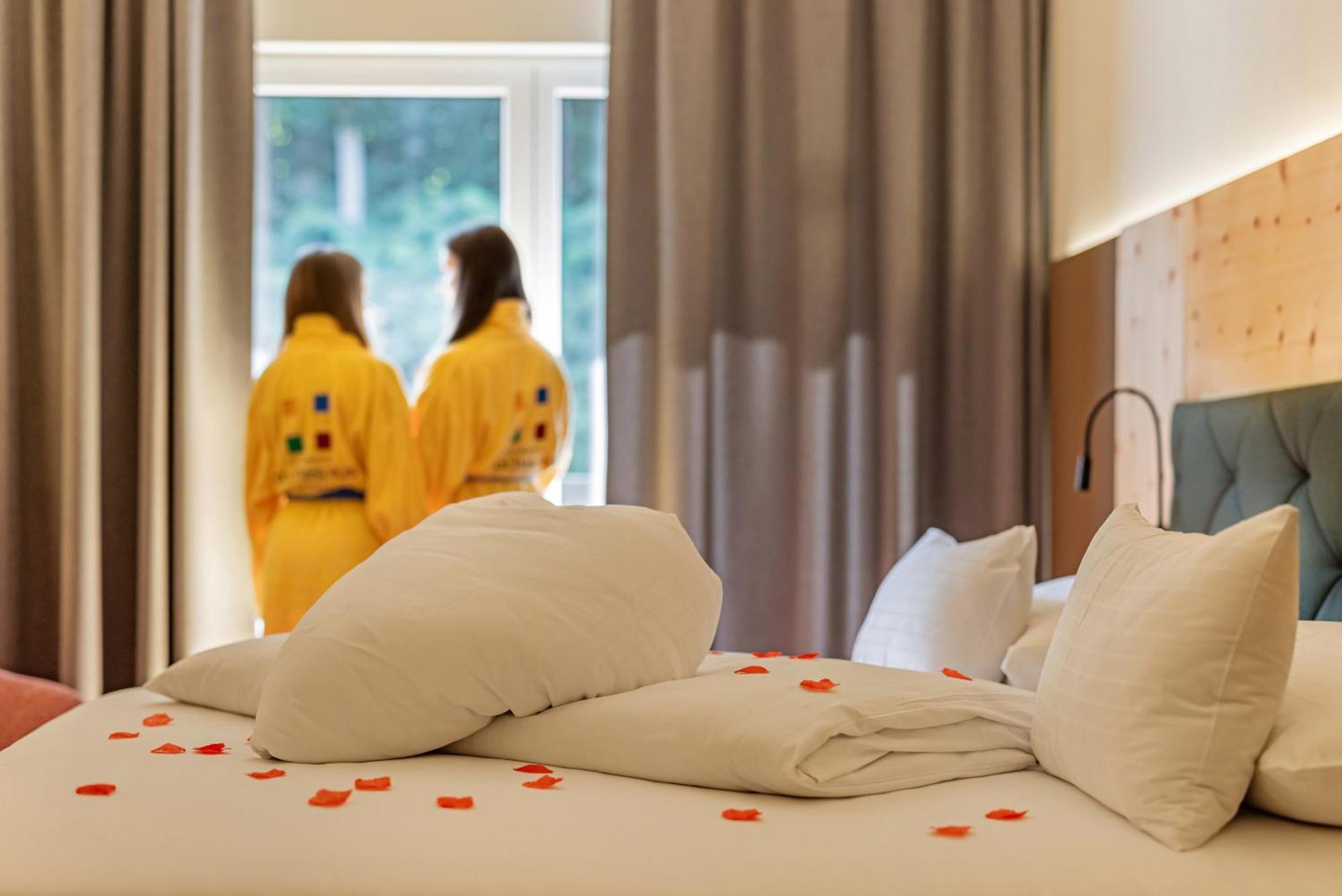 Genuss- Und Wellnesshotel Puchas Kukmirn Buitenkant foto