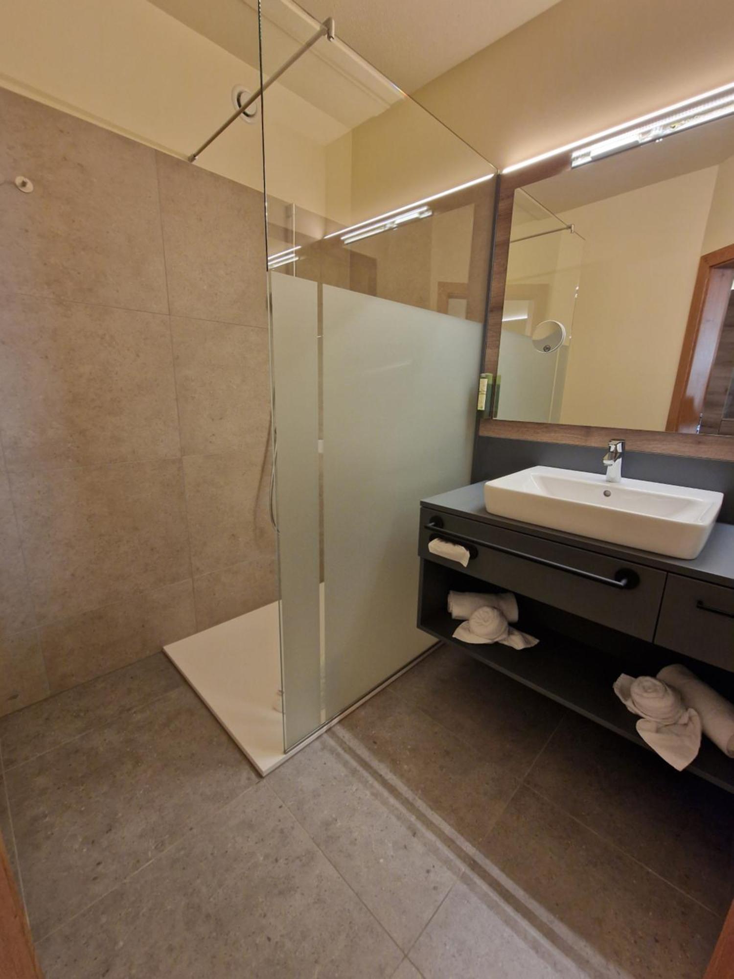 Genuss- Und Wellnesshotel Puchas Kukmirn Buitenkant foto
