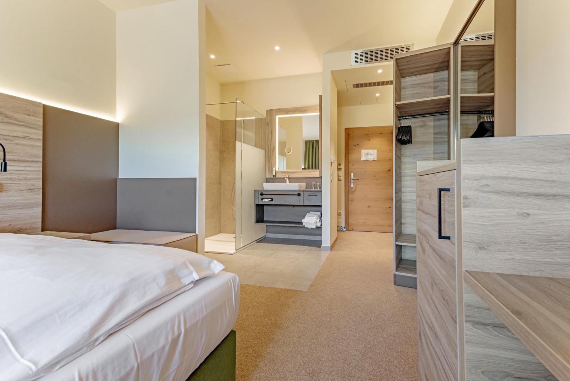 Genuss- Und Wellnesshotel Puchas Kukmirn Buitenkant foto