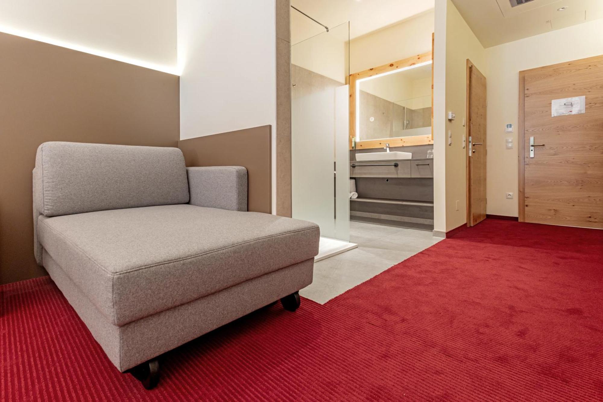 Genuss- Und Wellnesshotel Puchas Kukmirn Buitenkant foto