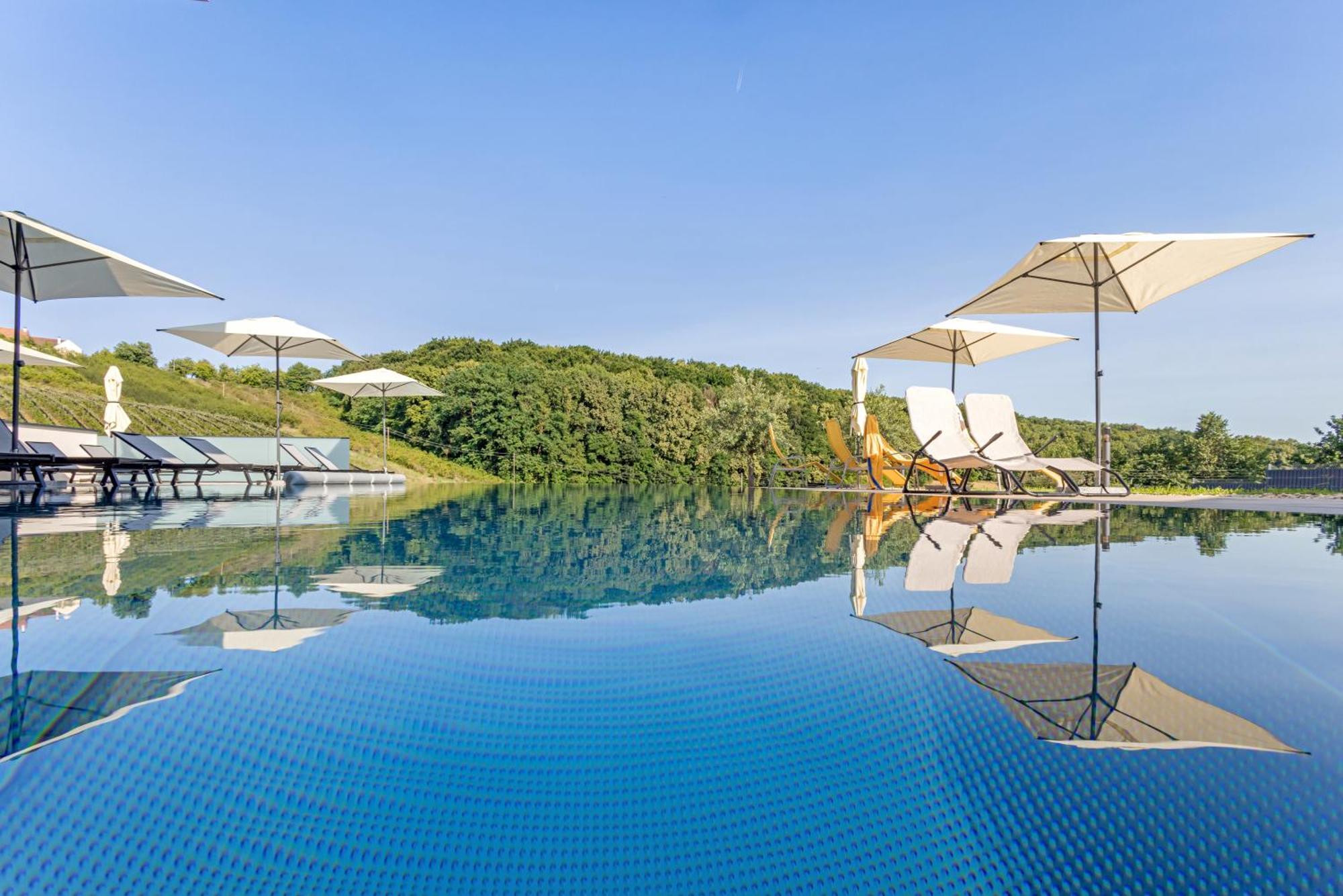 Genuss- Und Wellnesshotel Puchas Kukmirn Buitenkant foto