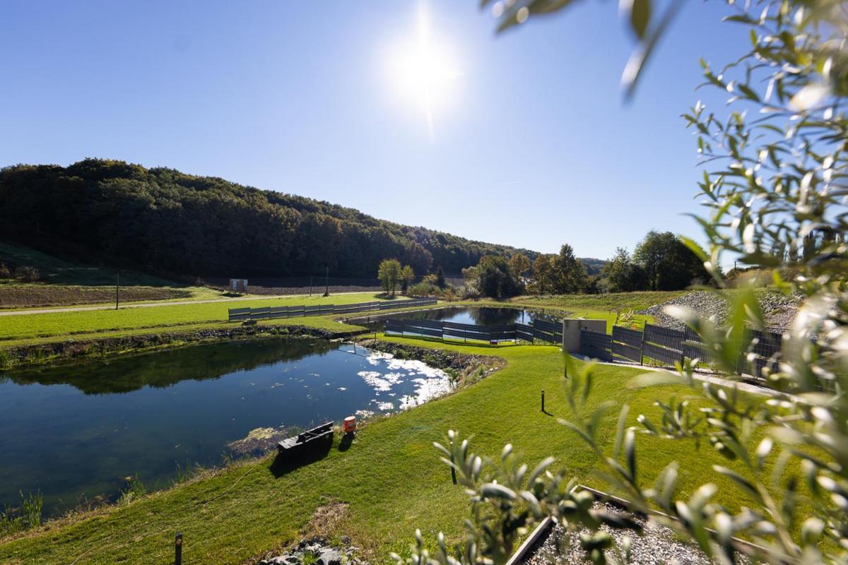 Genuss- Und Wellnesshotel Puchas Kukmirn Buitenkant foto